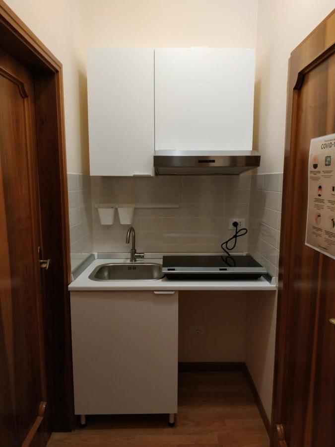 B&B Villa Filotea & Apartment Дезенцано-дель-Гарда Экстерьер фото